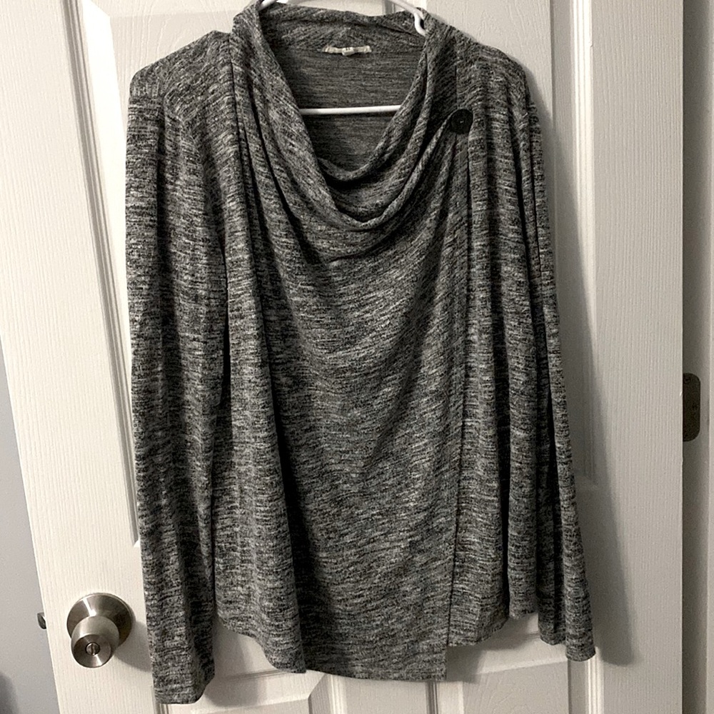 Maurice’s Grey Long Sleeve Sweater Size Medium